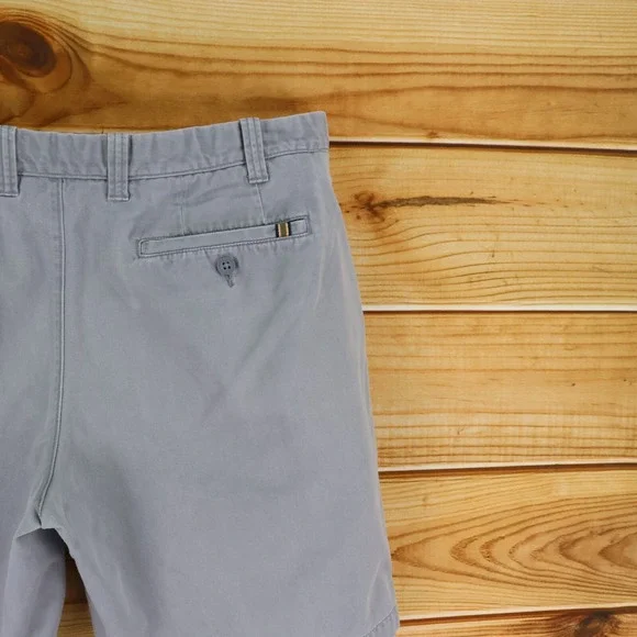 Eddie Bauer Shorts Mens 38 Gray 100% Cotton Chinos Pockets Flat Front Everyday - Picture 3 of 6